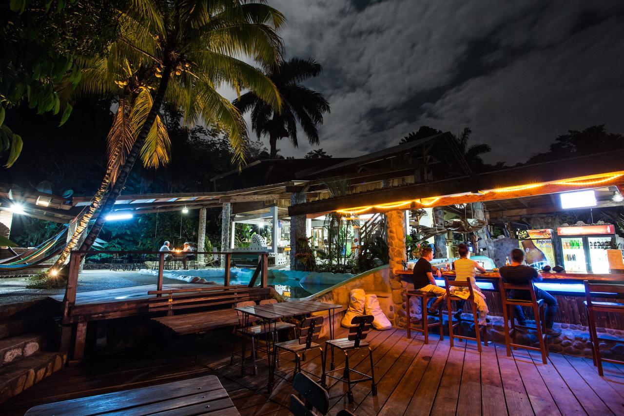 Omega Tours Eco-Jungle Lodge La Ceiba Bagian luar foto