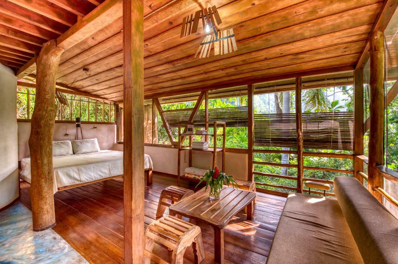Omega Tours Eco-Jungle Lodge La Ceiba Bagian luar foto