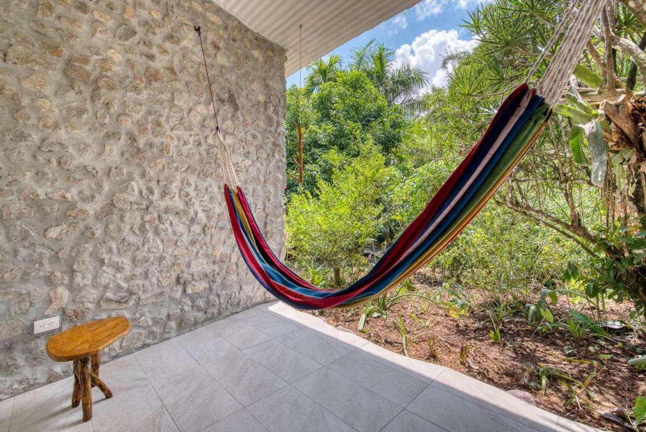 Omega Tours Eco-Jungle Lodge La Ceiba Bagian luar foto