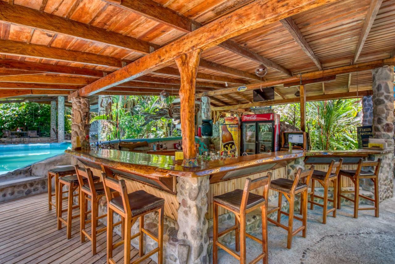 Omega Tours Eco-Jungle Lodge La Ceiba Bagian luar foto